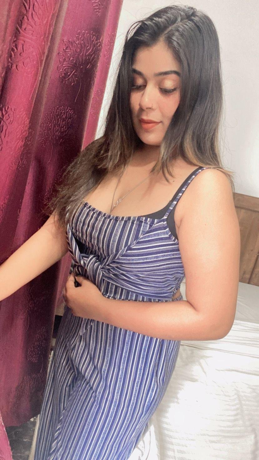  call girls service in Kirti Nagar